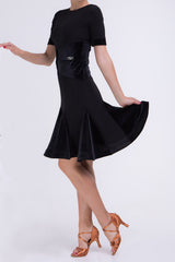 Elegant sexy dress with short sleeves